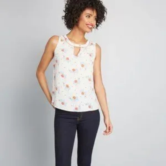 ModCloth Envisioned Aesthetic Llama Sleeveless Blouse - Picture 2 of 9